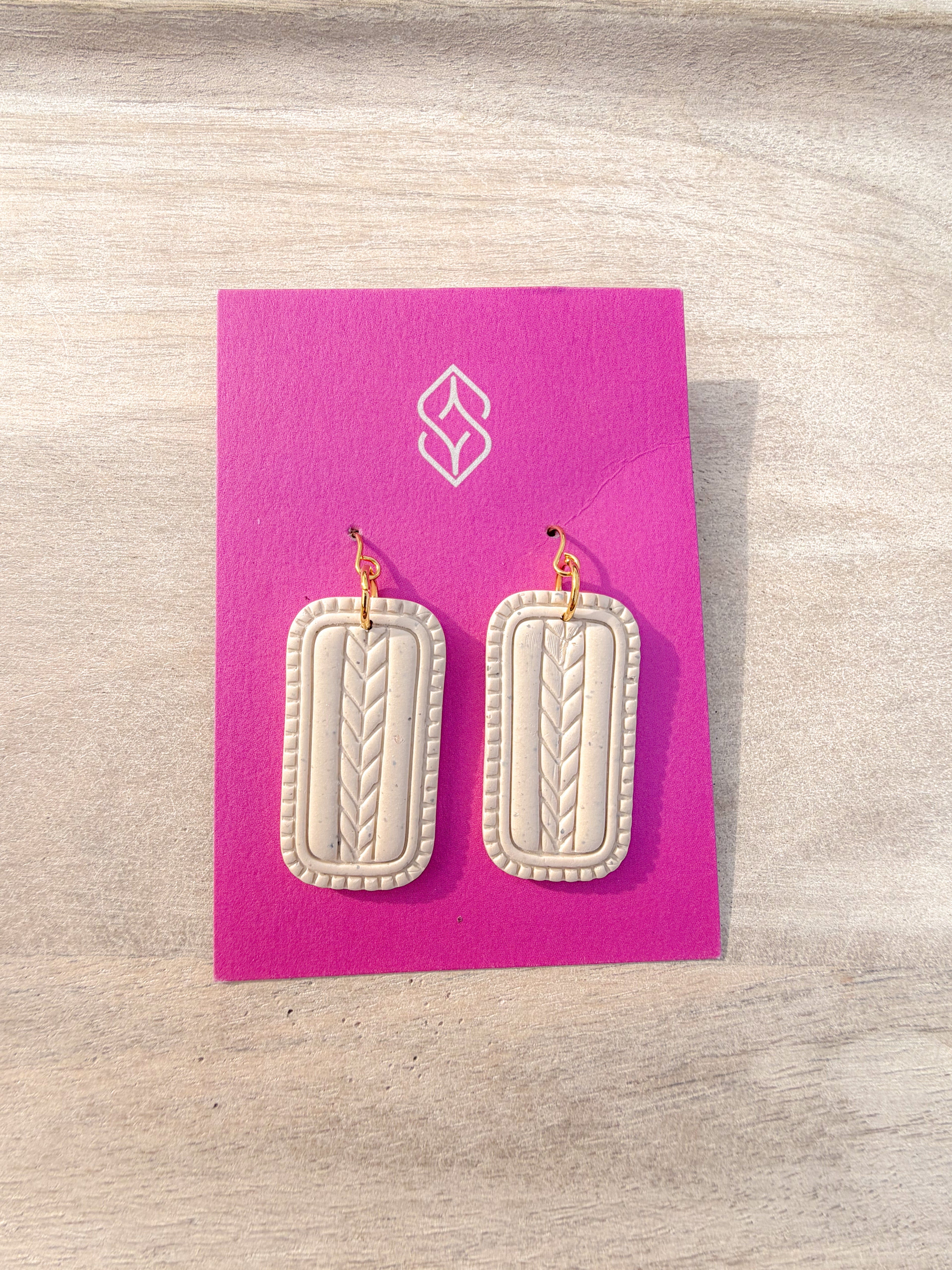 Beige earrings