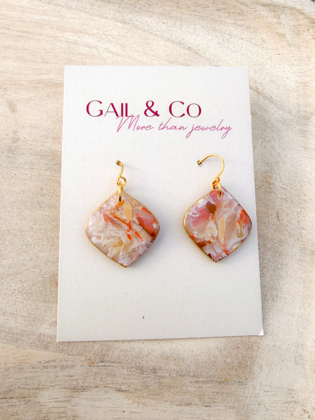 Brown Stone diamond-shaped earrings
